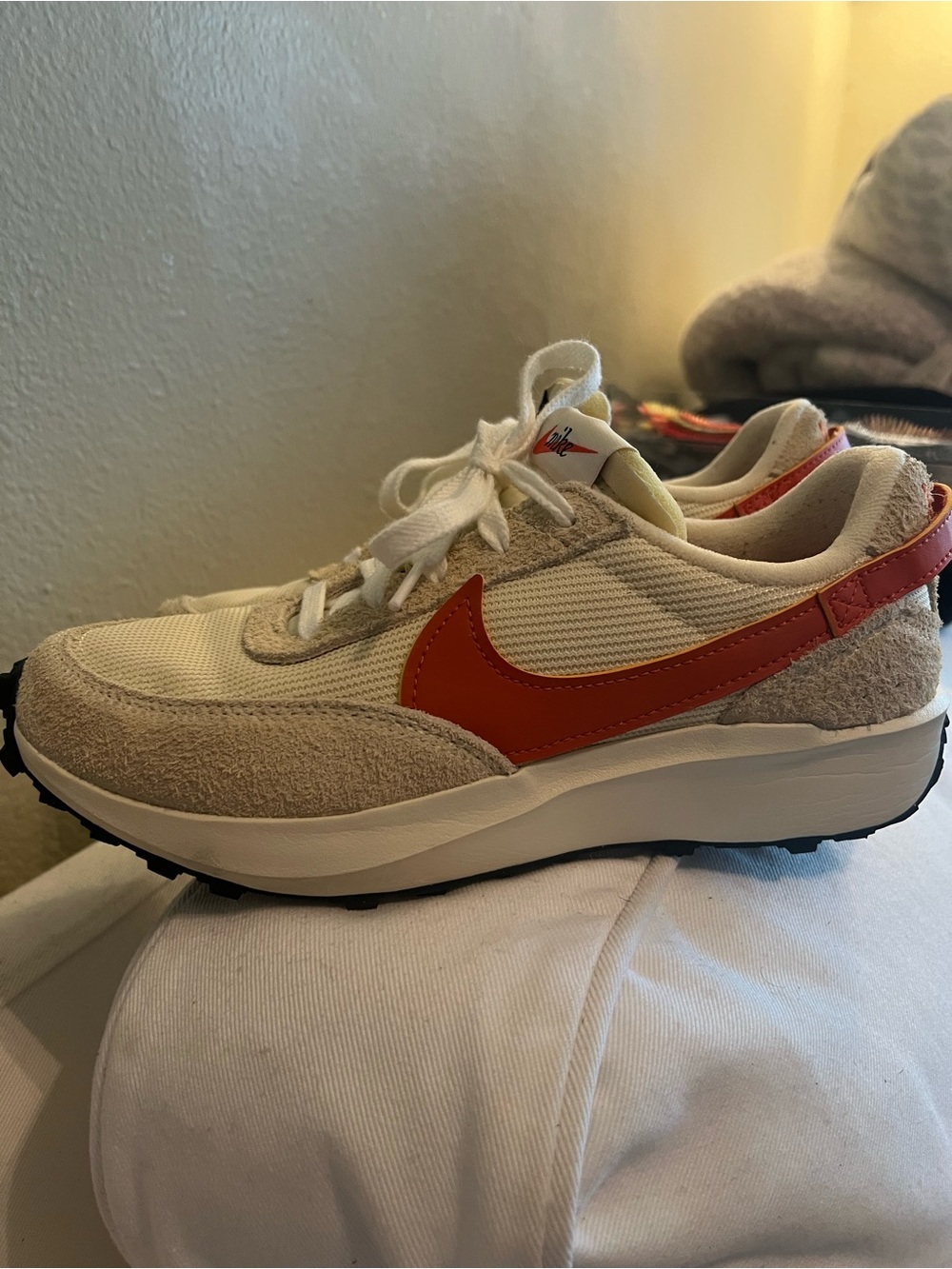 Women’s Nike Waffle Debut Sneakers - Picture 9 of 12
